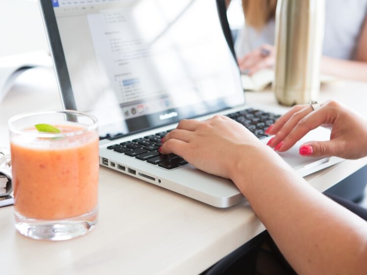 Wendy Neal Design - 7 Reasons to Take Your Health Coaching Business Online